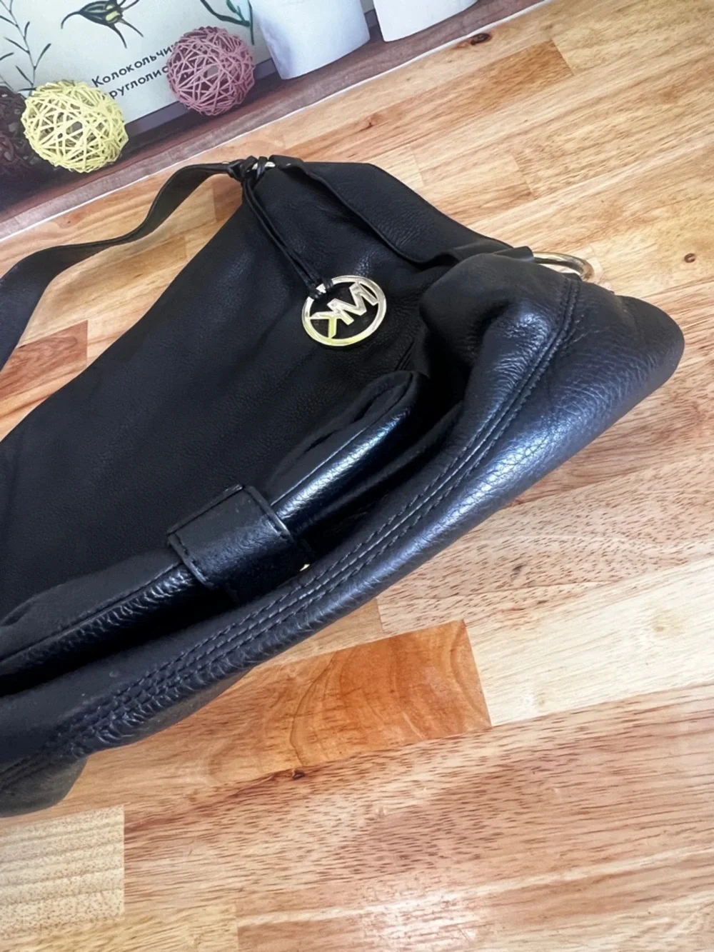 Michael Kors Austin Black Leather Hobo Bag with Gold Hardware - Picture 9 of 11